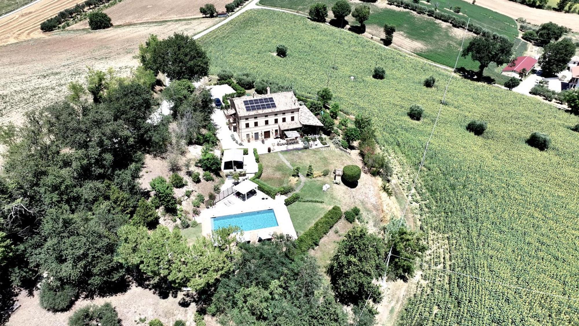 Bed And Breakfast La Vecchia Scuola Montefano Extérieur photo